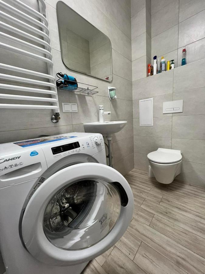 Transfer Apartament І.Franka 59 Lviv Exterior photo
