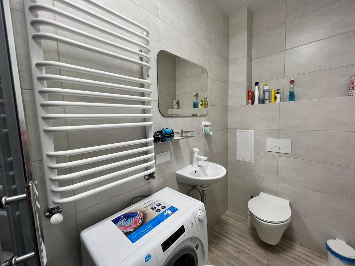 Transfer Apartament І.Franka 59 Lviv Exterior photo